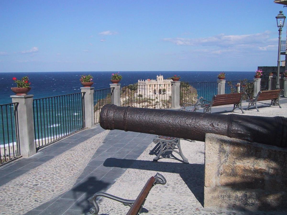 Casa Calieri Hotel Tropea Exterior photo